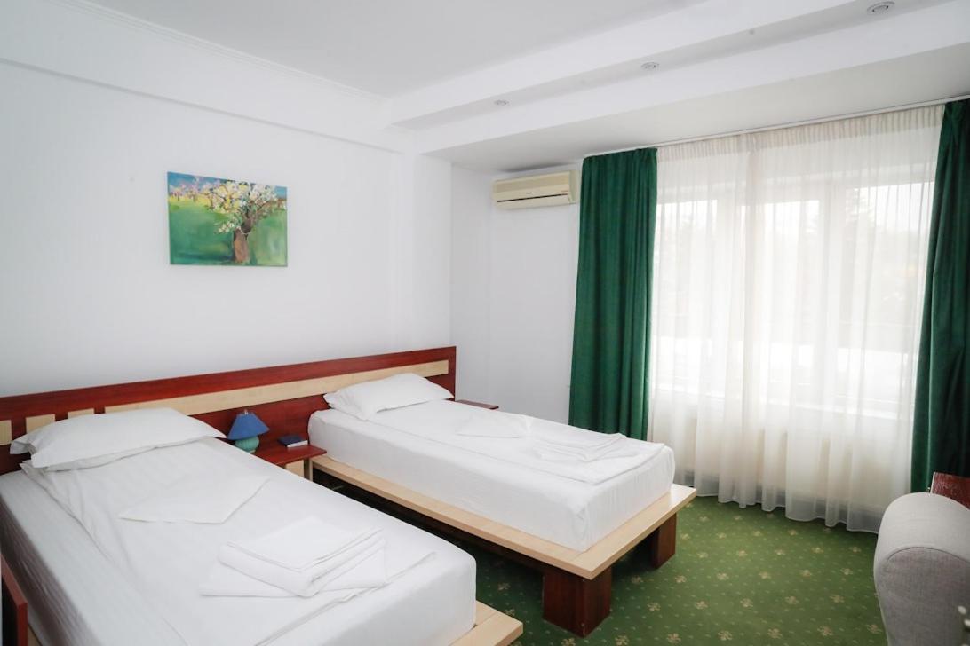 Hotel Pami 3*