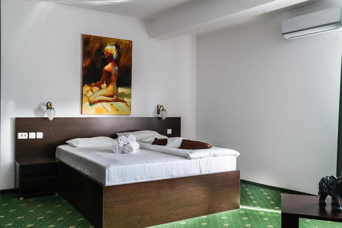 Pami Hotel
